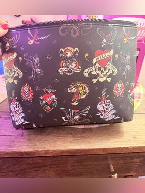 Ed Hardy makeup Bag